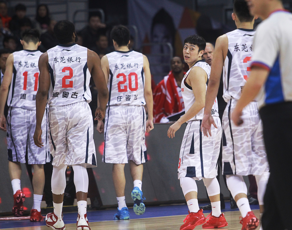 九游-关于中国队观众热烈欢呼！，Ming迎来十赛季出色发挥热度持续攀升的信息