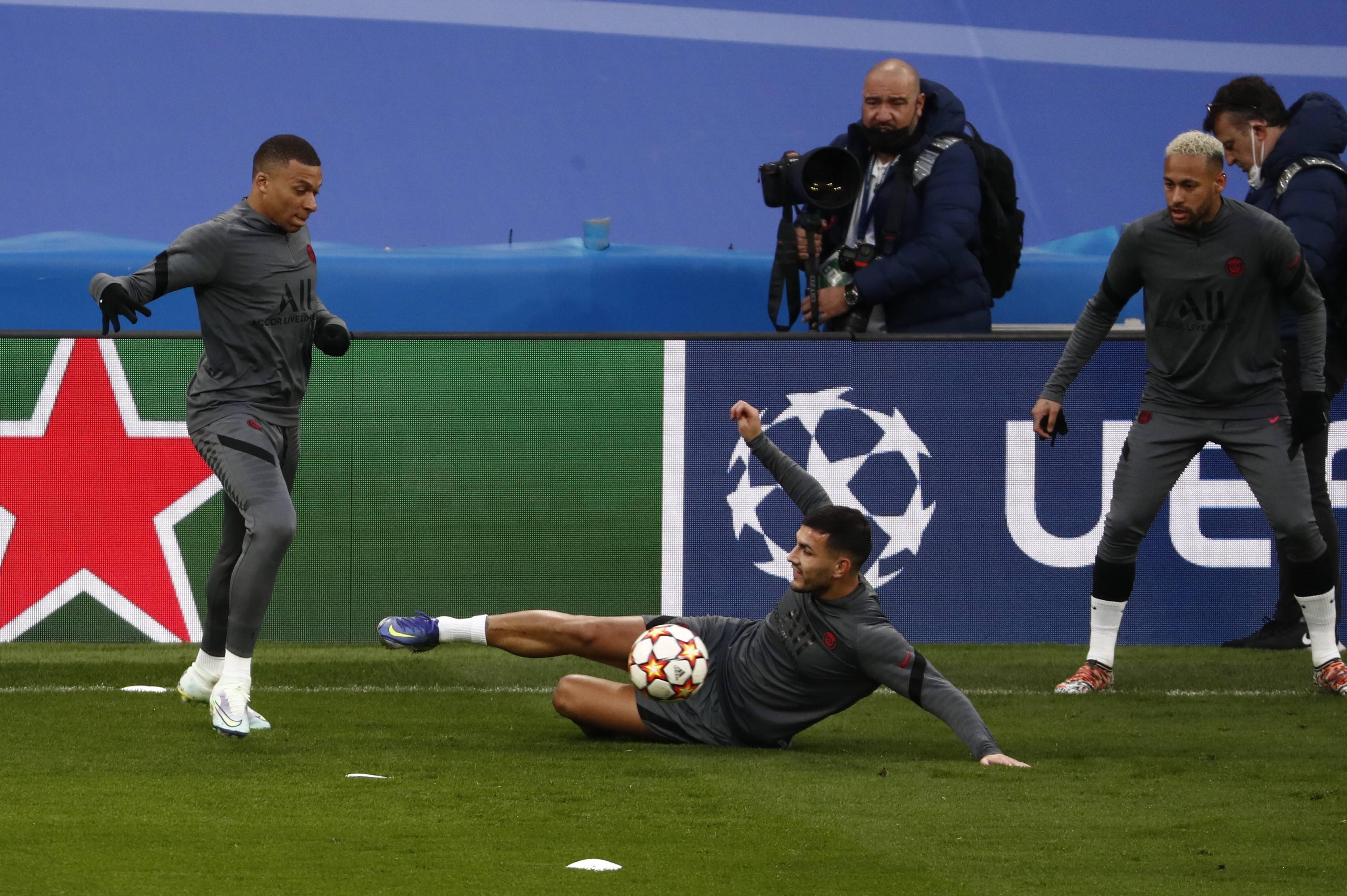 九游-Karsa在巴黎圣日耳曼比赛中大胜，战术调整引发热议！的简单介绍